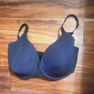 SKIMS Black Smooth T-Shirt Bra - Women Intimates & Sleepwear